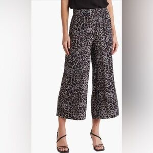 NWT T Tahari Black Blue Cobblestone Print Pull on Wide leg Pants 2x